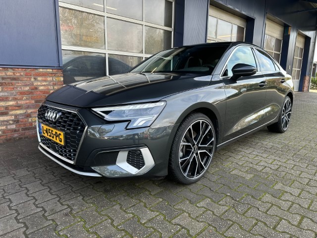 Audi A3 - 35 TFSI S-TRONIC 150 PK, AUT, PANO, TREKHAAK, STOELVERW, ALL IN prijs.