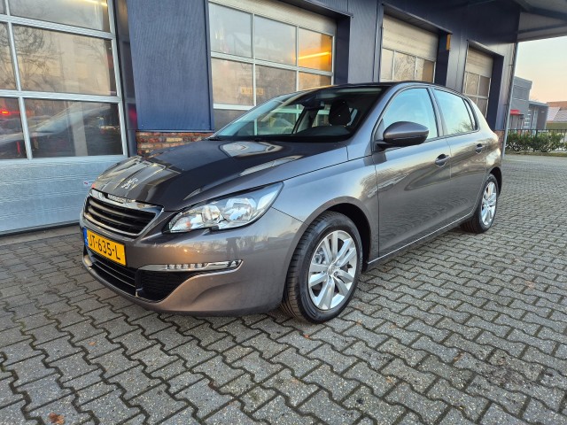 Peugeot 308 - 1.2 PURETECH ACTIVE, Navigatie, trekhaak, ALL IN prijs.