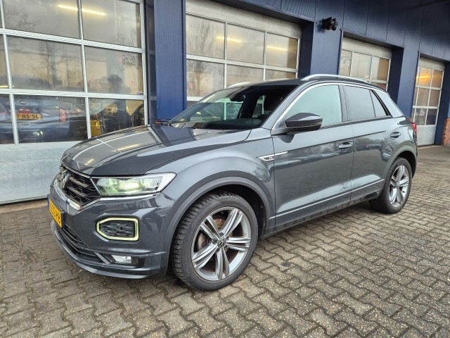 Volkswagen T-roc - 1.5 TSI Sport Business R, Trekhaak, elektrische a-klep, Navi, Camera, Carplay, ALL IN prijs!
