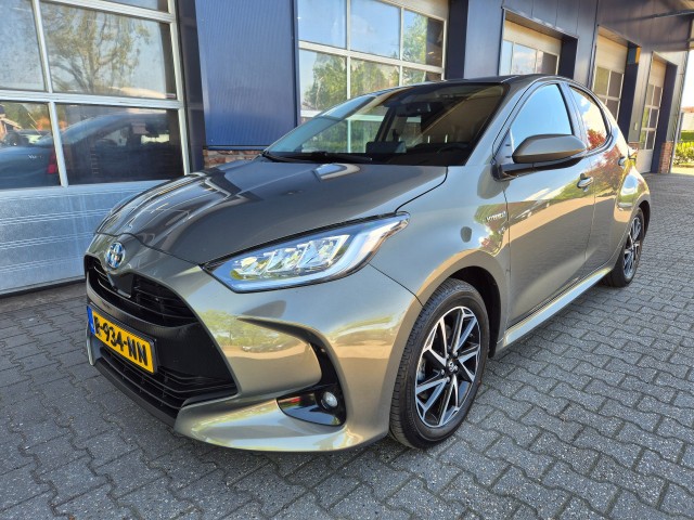 Toyota Yaris - 1.5 Hybrid Dynamic, Trekhaak, Stoelverwarming, Carplay, ALL IN prijs.
