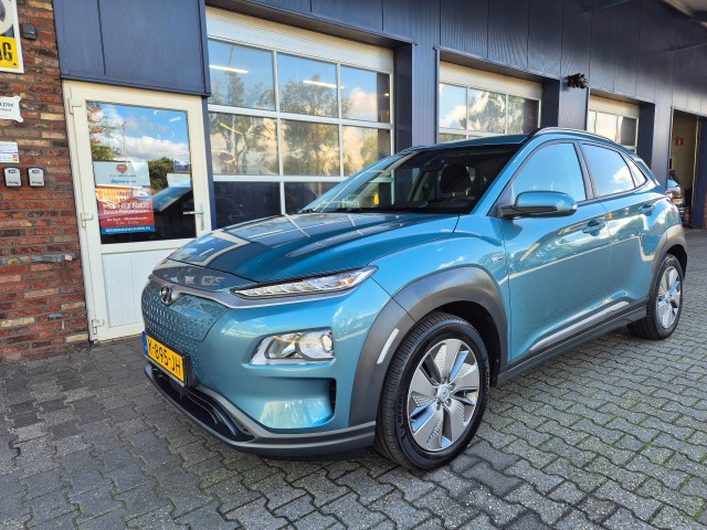 Hyundai Kona - EV FASHION 64 KWH, 3-fase, Camera, Warmtepomp, Carplay, Navi, Keyless, ALL IN prijs!