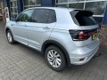 VOLKSWAGEN T-CROSS 1.0 TSI LIFE.  R-LINE., Autobedrijf Henri Van Der Veen, Nieuwleusen