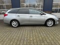 TOYOTA AURIS 1.8 HYBRID LEASE PRO  TREKHAAK.  NAVI.  CAMERA.  PANO.  ALL.IN., Autobedrijf Henri Van Der Veen, Nieuwleusen