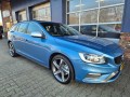 VOLVO V60 1.6 T3 R-DESIGN, Camera, Trekhaak, Carplay, ALL IN Prijs!, Autobedrijf Henri Van Der Veen, Nieuwleusen