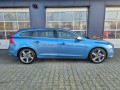 VOLVO V60 1.6 T3 R-DESIGN, Camera, Trekhaak, Carplay, ALL IN Prijs!, Autobedrijf Henri Van Der Veen, Nieuwleusen