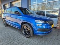 SKODA KAROQ 1.5 TSI ACT Sportline Business, Automaat, PANO, Trekhaak, ACC, VCC, ALL IN Prijs!, Autobedrijf Henri Van Der Veen, N
