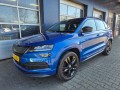 SKODA KAROQ 1.5 TSI ACT Sportline Business, Automaat, PANO, Trekhaak, ACC, VCC, ALL IN Prijs!, Autobedrijf Henri Van Der Veen, N