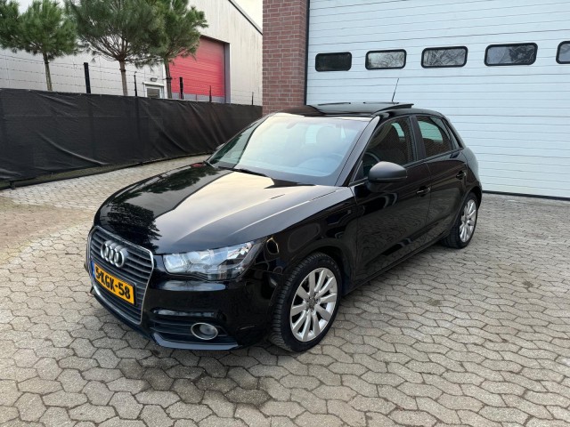 AUDI A1 Sportback 5DRS 1.6 TDI automaat pano clima stoelverwar. , Elbers auto's, Overloon