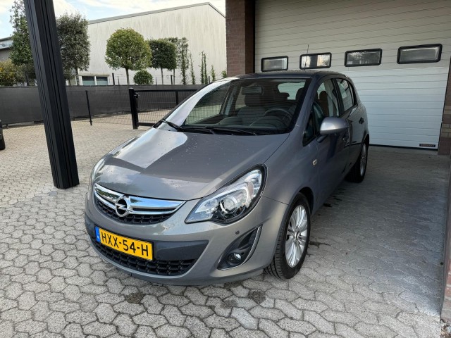 OPEL CORSA 1.4 AUTOMAAT Navi Cruise 1e eigenaar, Elbers Auto's, Overloon