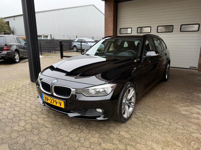 BMW 3-SERIE 328i 2.0 Touring stoelverwarming trekhaak, Elbers Auto's, Overloon