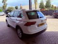 VOLKSWAGEN TIGUAN 1.5 TSI 150 pk pano elektr. trekh massage Carplay, Elbers Auto's, Overloon