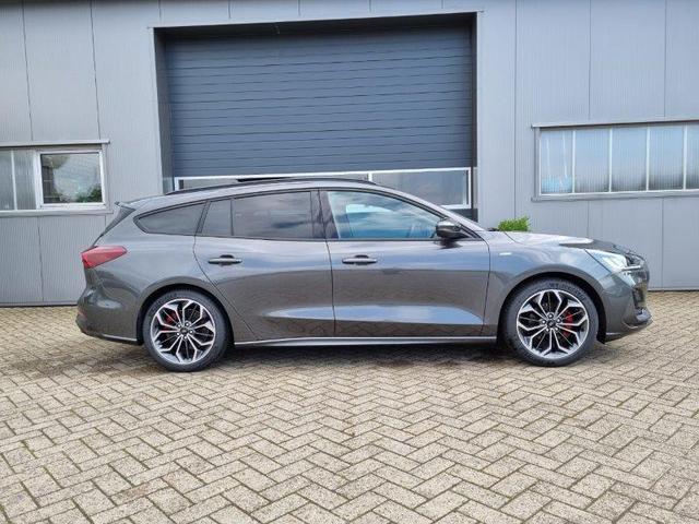 FORD FOCUS Turnier 1.0 125PS ST-Line X elektr. Pan... Autosoft BV, Enschede