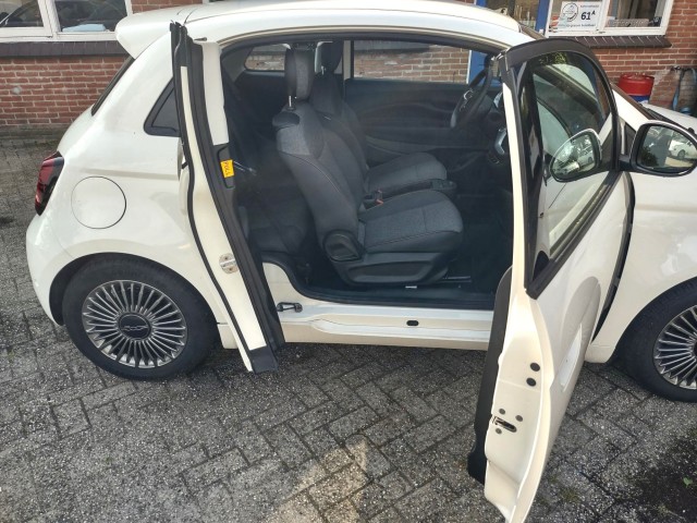 FIAT 500 E-3+1 -42KW- Adaptieve cruise control -meer opties, 500e Fiat Center , Kortenhoef