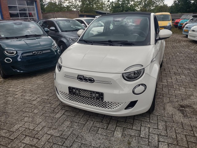 FIAT 500 C-Passion-42KW - met 2000 euro Subsidie, 500e Fiat Center , Kortenhoef