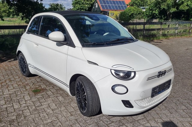 FIAT 500 C-Passion-42KW - met 2000 euro Subsidie, 500e Fiat Center , Kortenhoef