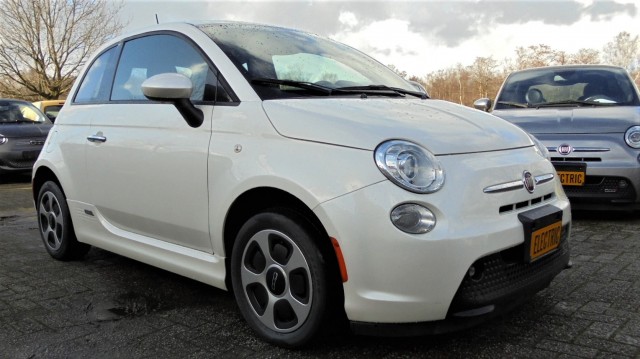FIAT 500 E-2018/24KW/2018/ Nu nog met 2000 subsidie, 500e Fiat Center , Kortenhoef