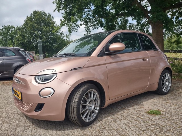 FIAT 500 E- Icon-PanoDak- 42KW- Snelladen-meer..., 500e Fiat Center , Kortenhoef