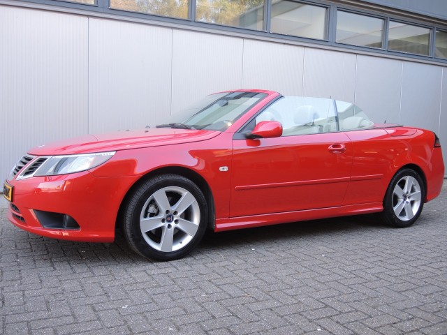 SAAB 9-3 2.0 ltr automaat Rood  Cabrio Nieuwstaat, W. ter Braake Motoren, Nijeveen