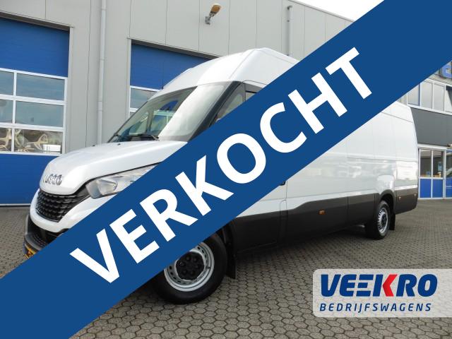 IVECO DAILY 3500 KG, 160 PK, Hand geschakeld , Veekro Bedrijfswagens, Zwaagdijk