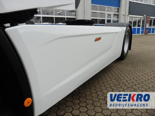 IVECO S-Way S-Way 13 liter 490 PK, VOLLEDIG LUCHT GEVEERD! Veekro Bedrijfswagens, 1681 PJ Zwaagdijk