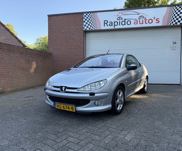 PEUGEOT 206 Peugeot 206 CC Cabriolet AUTOMAAT , Rapido Auto's, Enschede
