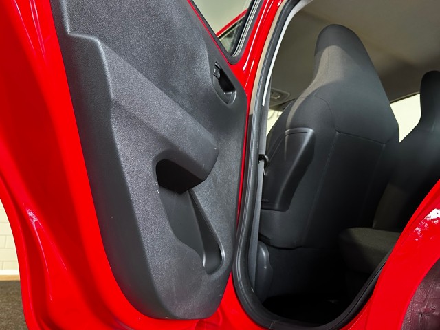 PEUGEOT 108 1.0 E-VTI ACTIVE NAP, AIRCO, BLUETOOTH, 5DRS , SK Autos, Emmen