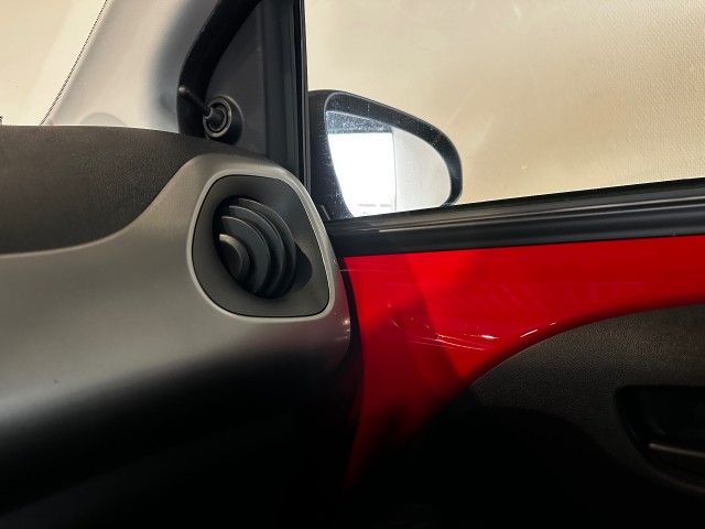 PEUGEOT 108 1.0 E-VTI ACTIVE NAP, AIRCO, BLUETOOTH, 5DRS , SK Autos, Emmen