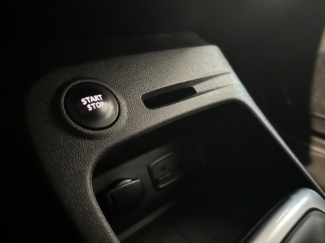 RENAULT CAPTUR 0.9 TCE INTENS NAP l CRUISE l CAMERA l 17INCH l CLIMATE l, SK Autos, Emmen