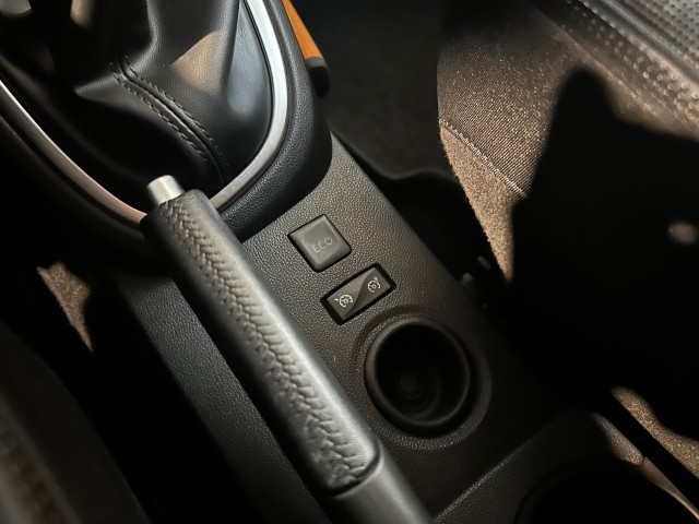 RENAULT CAPTUR 0.9 TCE INTENS NAP l CRUISE l CAMERA l 17INCH l CLIMATE l, SK Autos, Emmen