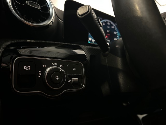 MERCEDES-BENZ A-KLASSE 160 - NAP l CLIMA l CRUISE l CAMERA l CARPLAY l 17INCH l , SK Autos, Emmen