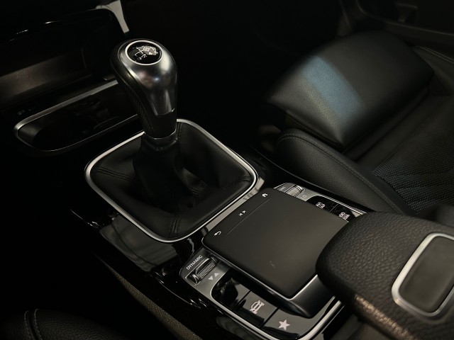 MERCEDES-BENZ A-KLASSE 160 - NAP l CLIMA l CRUISE l CAMERA l CARPLAY l 17INCH l , SK Autos, Emmen