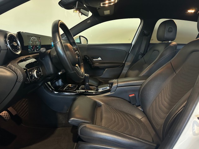 MERCEDES-BENZ A-KLASSE 160 - NAP l CLIMA l CRUISE l CAMERA l CARPLAY l 17INCH l , SK Autos, Emmen