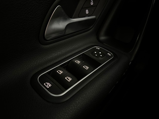 MERCEDES-BENZ A-KLASSE 160 - NAP l CLIMA l CRUISE l CAMERA l CARPLAY l 17INCH l , SK Autos, Emmen