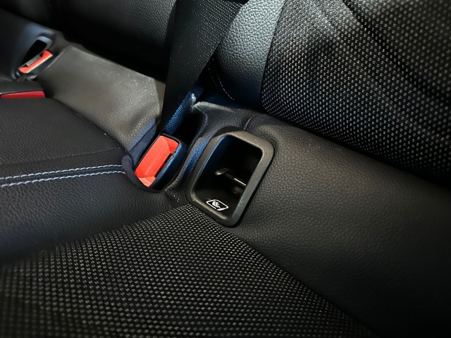 MERCEDES-BENZ A-KLASSE 160 - NAP l CLIMA l CRUISE l CAMERA l CARPLAY l 17INCH l , SK Autos, Emmen