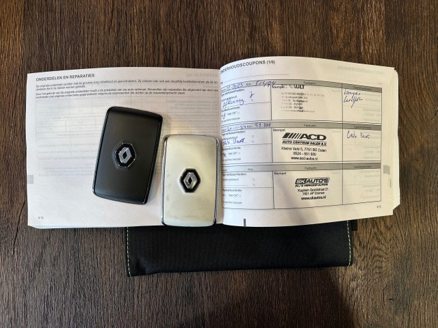 RENAULT MEGANE 1.3 TCE GT-LINE CLIMA l CAMERA l PDC l LMV l STOELVERW l, SK Autos, Emmen