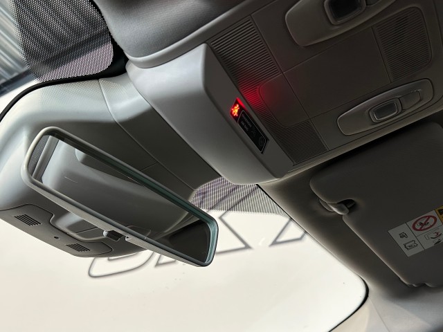 RENAULT MEGANE 1.3 TCE GT-LINE CLIMA l CAMERA l PDC l LMV l STOELVERW l, SK Autos, Emmen