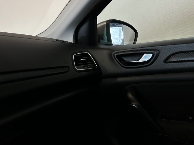 RENAULT MEGANE 1.3 TCE GT-LINE CLIMA l CAMERA l PDC l LMV l STOELVERW l, SK Autos, Emmen