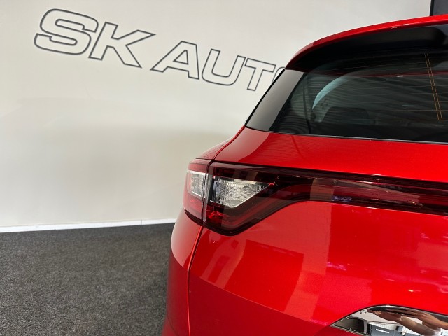 RENAULT MEGANE 1.3 TCE GT-LINE CLIMA l CAMERA l PDC l LMV l STOELVERW l, SK Autos, Emmen