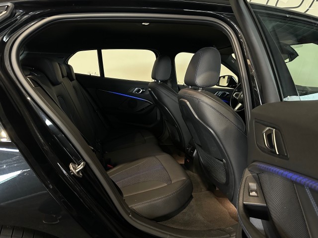 BMW 1-SERIE 118I BNS EDITION M-PAKKET l LED l CAMERA l 17INCH l PDC l , SK Autos, Emmen