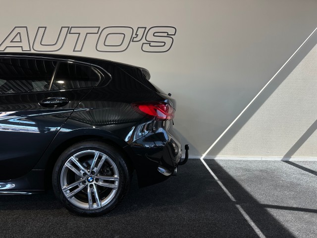 BMW 1-SERIE 118I BNS EDITION M-PAKKET l LED l CAMERA l 17INCH l PDC l , SK Autos, Emmen