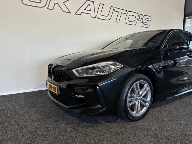 BMW 1-SERIE 118I BNS EDITION M-PAKKET l LED l CAMERA l 17INCH l PDC l , SK Autos, Emmen