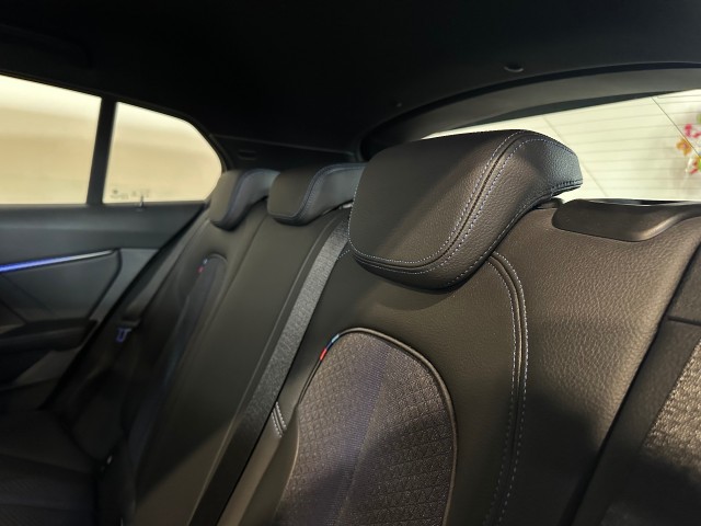 BMW 1-SERIE 118I BNS EDITION M-PAKKET l LED l CAMERA l 17INCH l PDC l , SK Autos, Emmen