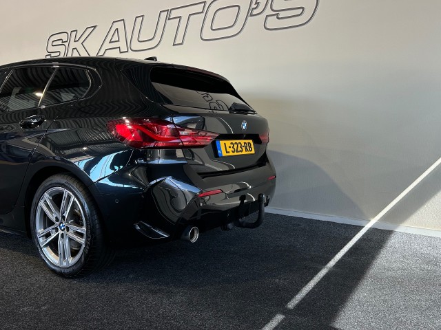 BMW 1-SERIE 118I BNS EDITION M-PAKKET l LED l CAMERA l 17INCH l PDC l , SK Autos, Emmen