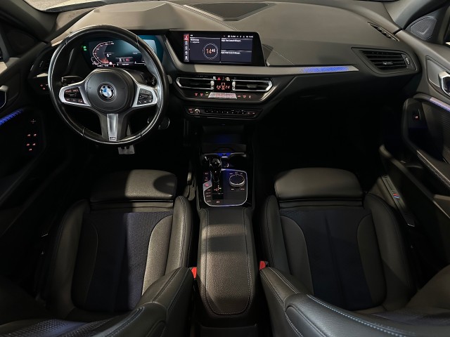 BMW 1-SERIE 118I BNS EDITION M-PAKKET l LED l CAMERA l 17INCH l PDC l , SK Autos, Emmen