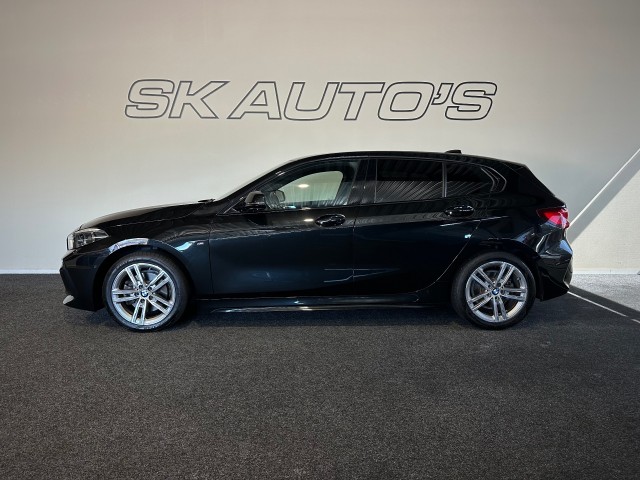 BMW 1-SERIE 118I BNS EDITION M-PAKKET l LED l CAMERA l 17INCH l PDC l , SK Autos, Emmen