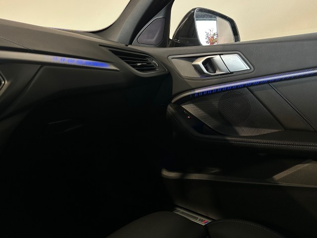 BMW 1-SERIE 118I BNS EDITION M-PAKKET l LED l CAMERA l 17INCH l PDC l , SK Autos, Emmen