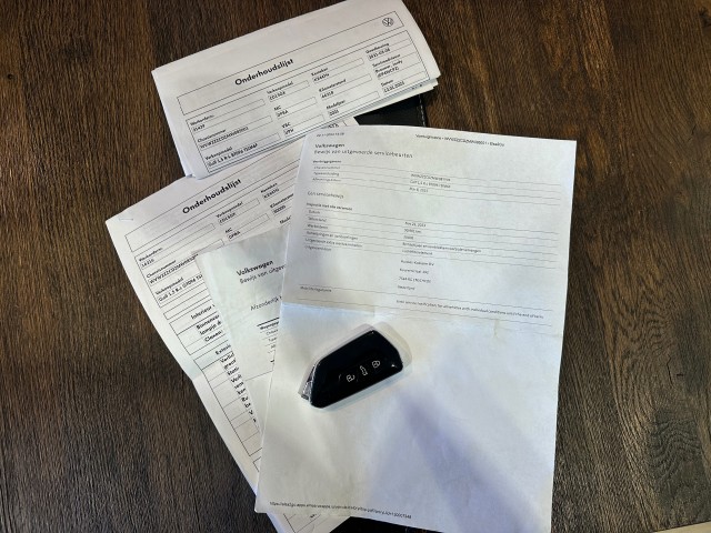 VOLKSWAGEN GOLF 1.5 TSI R-LINE LED l CLIMA l STOEL/STUURVERW l SFEERVER l , SK Autos, Emmen