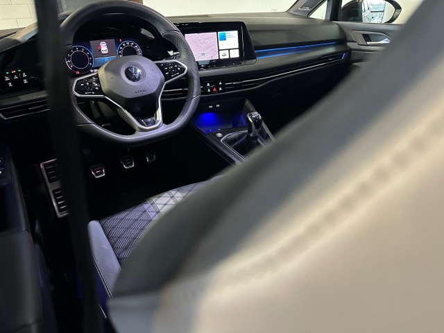 VOLKSWAGEN GOLF 1.5 TSI R-LINE LED l CLIMA l STOEL/STUURVERW l SFEERVER l , SK Autos, Emmen