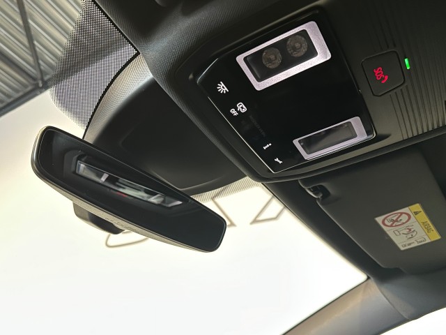 VOLKSWAGEN GOLF 1.5 TSI R-LINE LED l CLIMA l STOEL/STUURVERW l SFEERVER l , SK Autos, Emmen