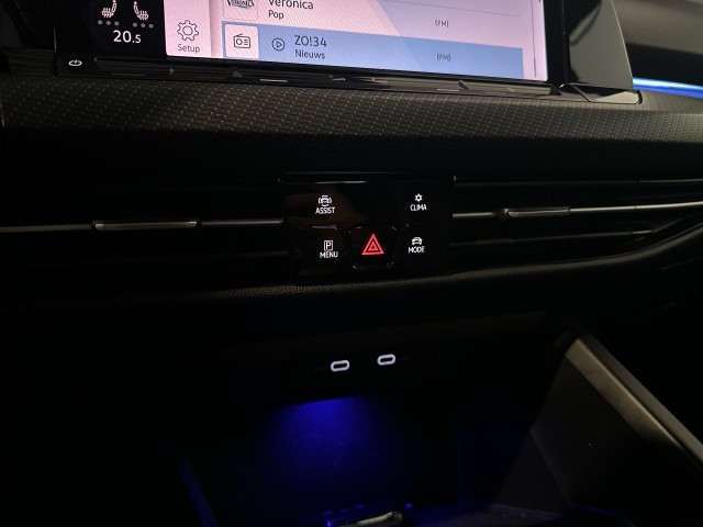 VOLKSWAGEN GOLF 1.5 TSI R-LINE LED l CLIMA l STOEL/STUURVERW l SFEERVER l , SK Autos, Emmen